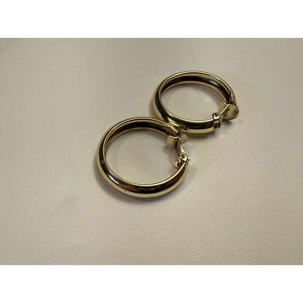 Stylish Vintage Gold Tone Hoop Style Clip-On Earrings Costume Jewelry Estate